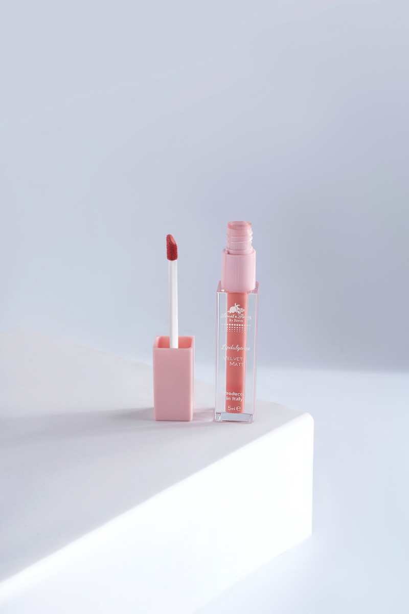 Reem Cosmetics – image 1